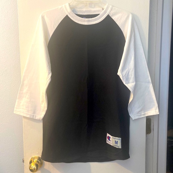 Champion shirt - Picture 1 of 4